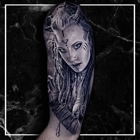 kriegerin tattoo frau|wikinger tattoo muster.